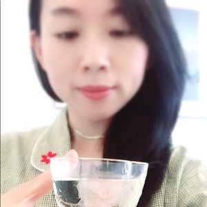 Meet your Posher, Yi